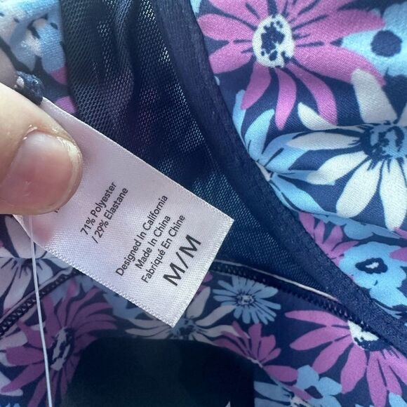 L*Space Sports Bra w/ cups (flattering AF) size Med NWT - Picture 8 of 14